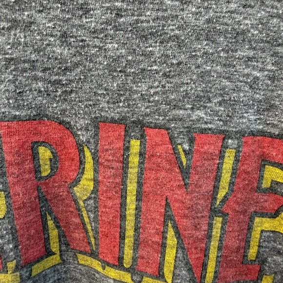 Marvel Wolverine Graphic T-Shirt Size Small Distressed Comic Shirt - Picture 4 of 5